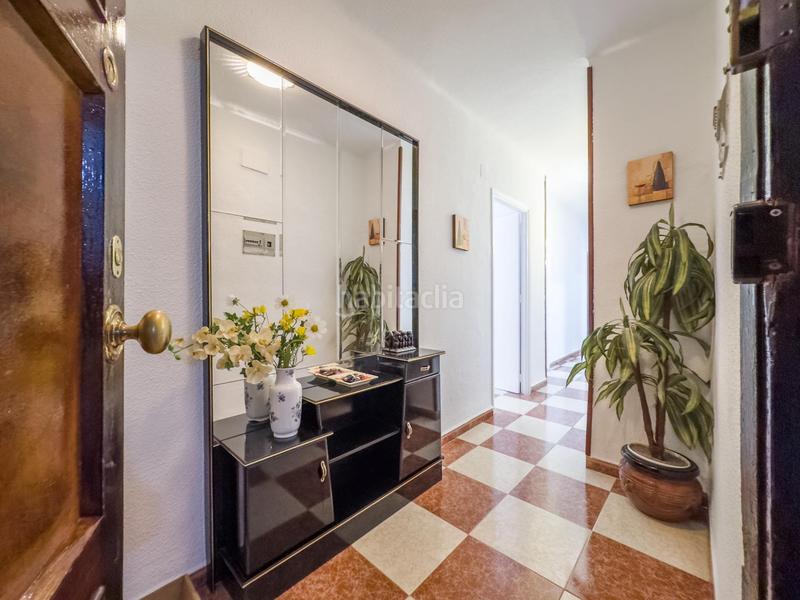 Apartamento de 4 dormitorios en Granada, Spain No. 173824