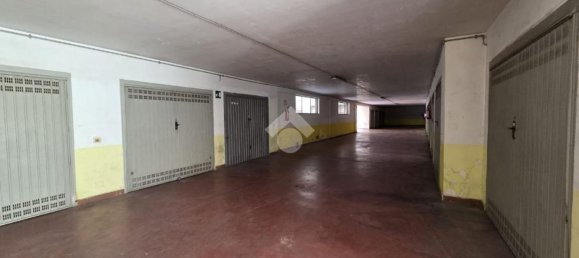 Garaje en Palermo, Italy 17 m² No. 327884 4