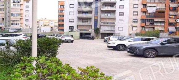 3-salle Appartement à Bari, Italy No. 259825 5