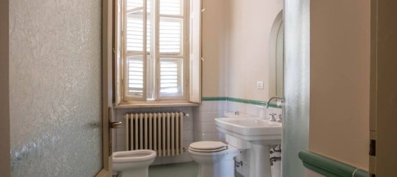 Apartamento T4 em Busca, Italy N.º 129374 12