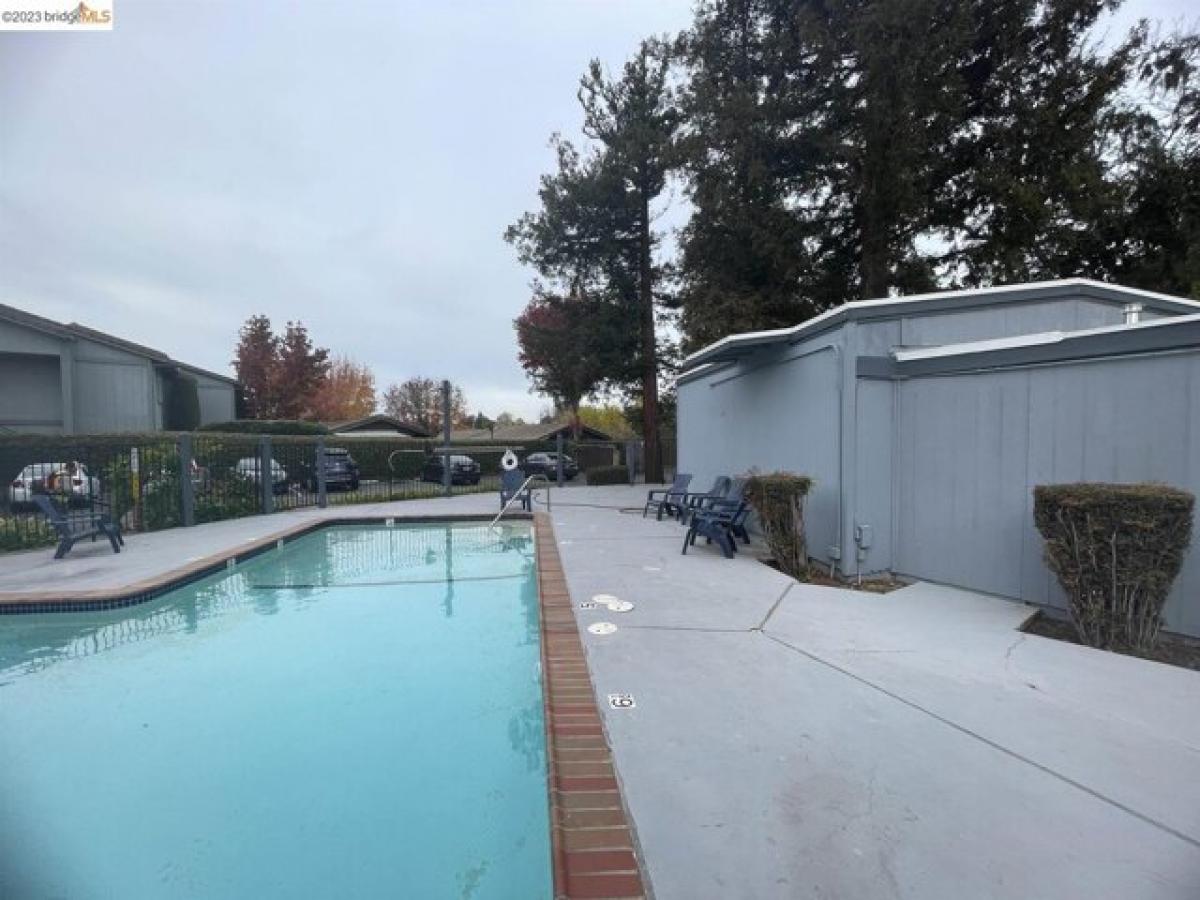 2 bedrooms House in Concord, USA No. 205996