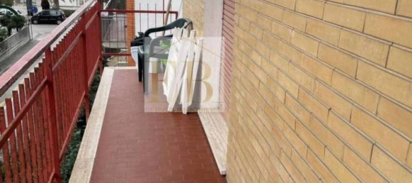 4 bedrooms Apartment in San Benedetto del Tronto, Italy No. 380424 3