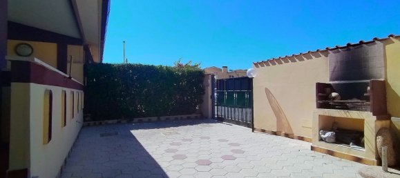 Вилла с 4 спальнями в Ардеа, Италия № 356448 3