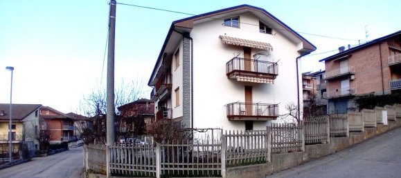 4 rooms Apartment in Grinzane Cavour, Italy No. 34639 2