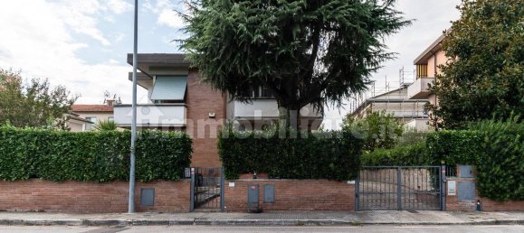5 Schlafzimmer Villa in Pisa, Italy, Nr. 51176 47