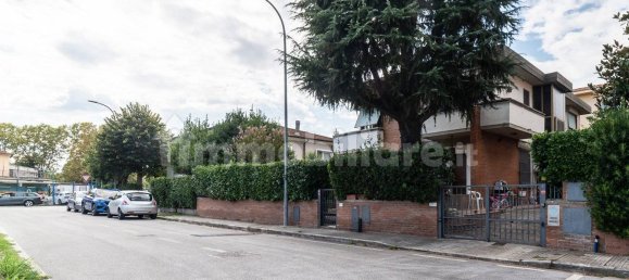 5 Schlafzimmer Villa in Pisa, Italy, Nr. 51176 46