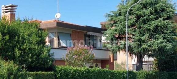 5 Schlafzimmer Villa in Pisa, Italy, Nr. 51176 34