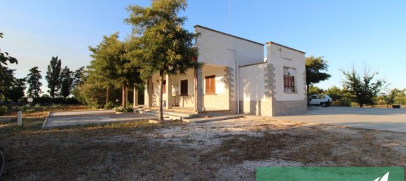 3 bedrooms Villa in Mesagne, Italy No. 294174 3