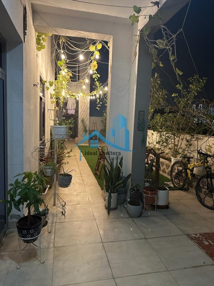 Квартира с 2 спальнями в Al Furjan, ОАЭ № 8036