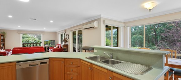 4 bedrooms House in Trafalgar East, Australia No. 467 6