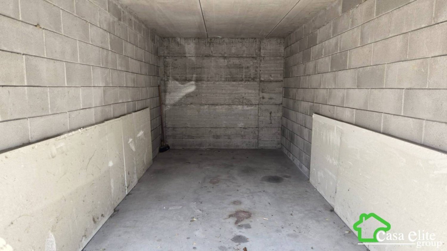 14m² Garage in Sordio, Italy No. 292438