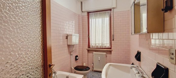 Apartamento de 2 dormitorios en Saint Vincent, Italy No. 110554 8