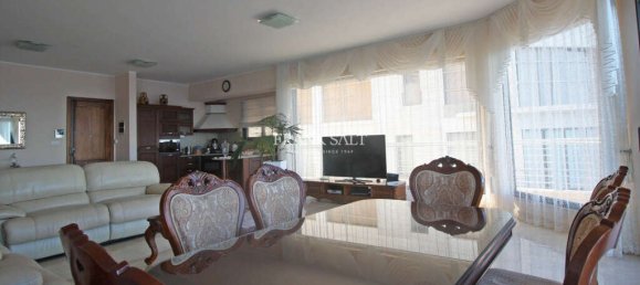 Apartamento de 3 dormitorios en Sliema, Malta No. 9990 3