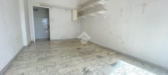 21m² Commercial property in Sanremo, Italy No. 212427 6