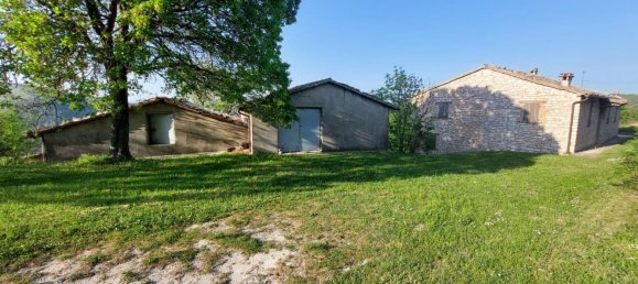 6 rooms House in Urbania, Italy No. 154849 11