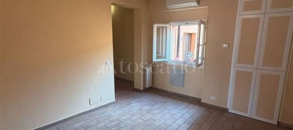 Квартира с 5 спальнями в Модена, Италия № 370222 5