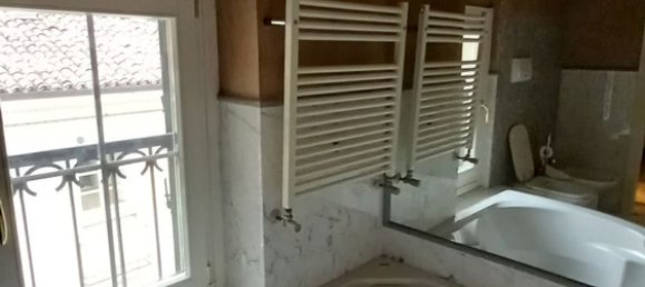 Дуплекс с 4 комнатами в Брешиа, Италия № 211199 4