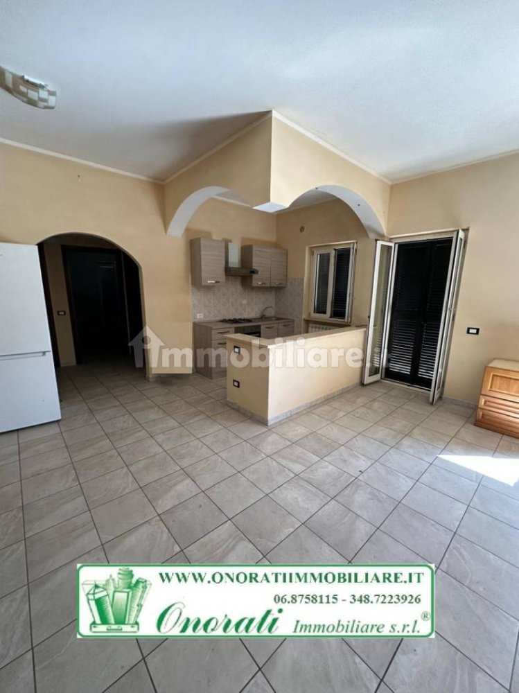 Apartamento T1 em San Polo dei Cavalieri, Italy N.º 333395