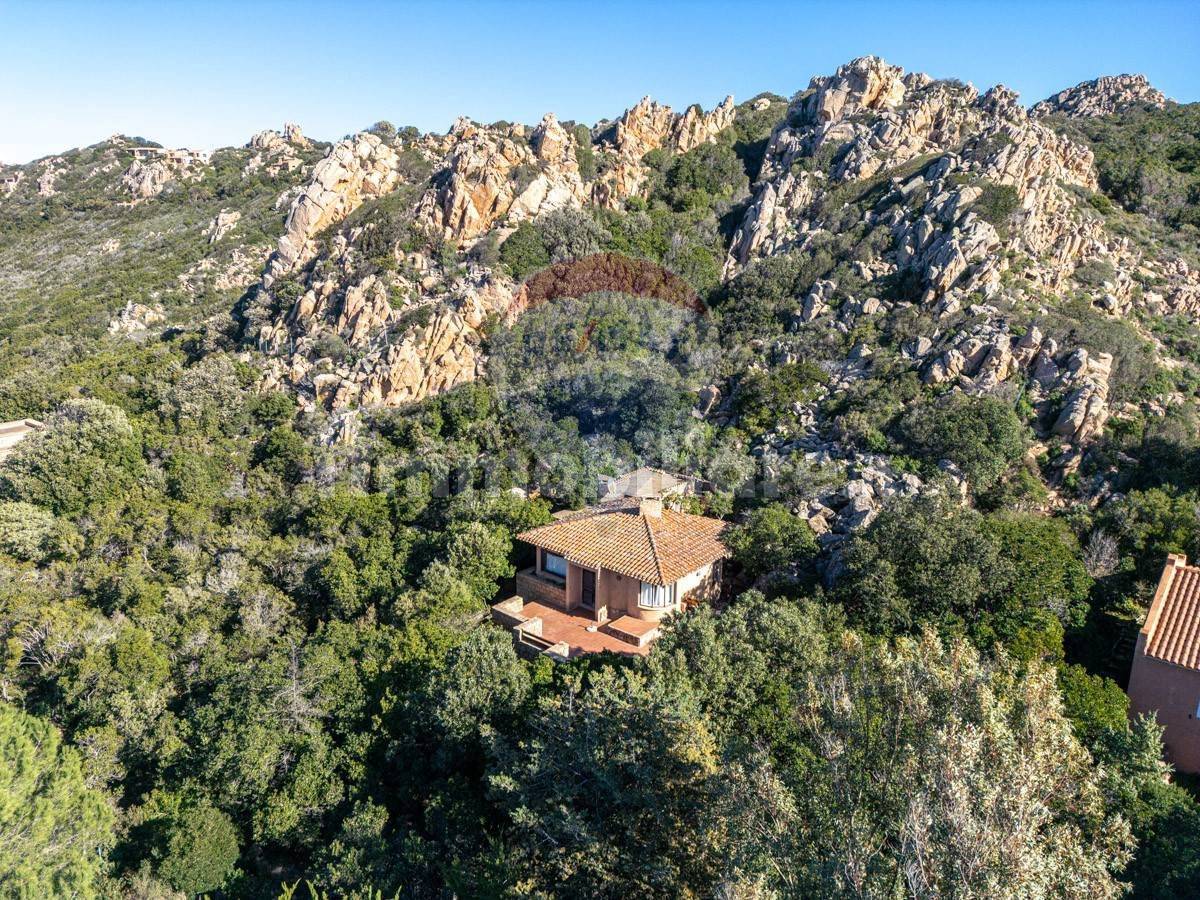 3 bedrooms Villa in Trinità d'Agultu e Vignola, Italy No. 220300