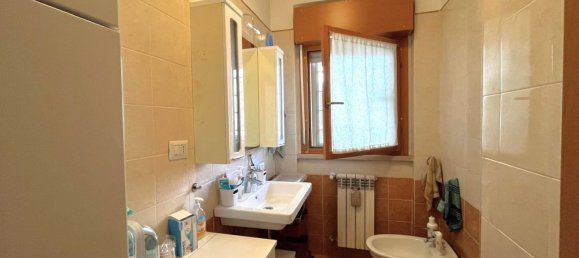 Квартира с 3 комнатами в Рим, Италия № 19075 22