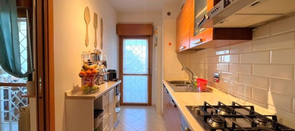 Квартира с 3 комнатами в Рим, Италия № 19075 8