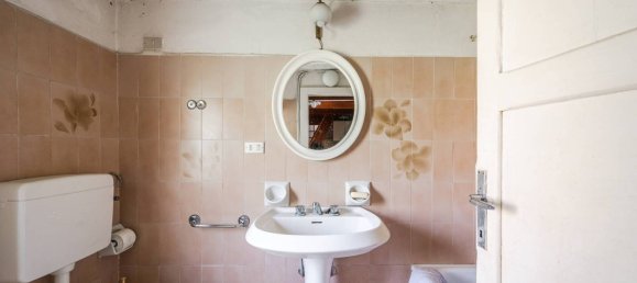 3 bedrooms House in Galliera, Italy No. 374392 14