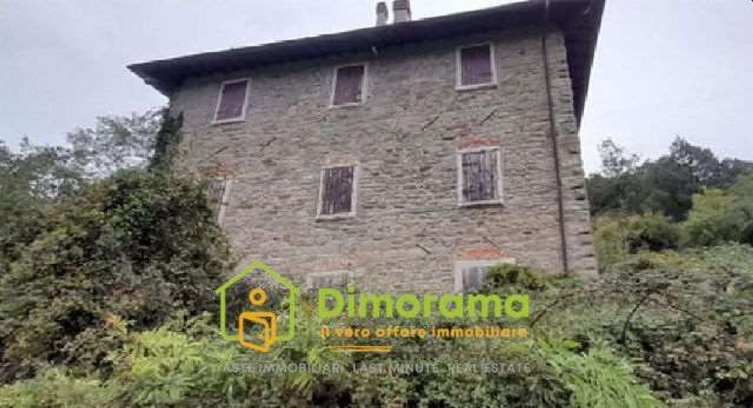 4 bedrooms Apartment in Londa, Italy No. 344854