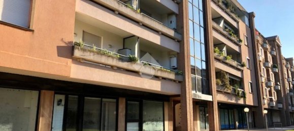 Studio in Assisi, Italy No. 1863 5