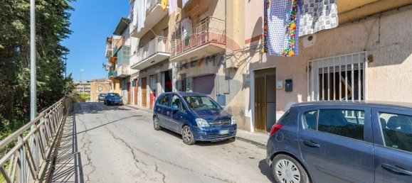 Apartamento de 6 dormitorios en Caltagirone, Italy No. 232951 3