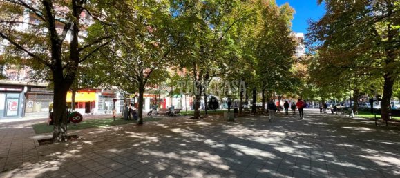 Propriété commerciale à Valladolid, Spain 210m² No. 28982 13