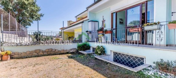 2 bedrooms House in Pomezia, Italy No. 320085 8