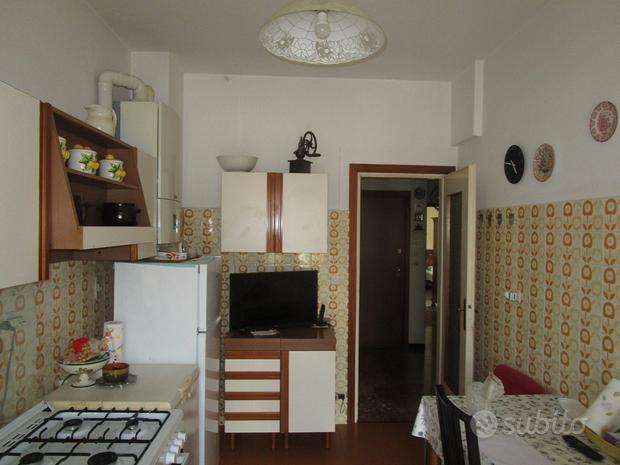 Квартира с 5 комнатами в Рапалло, Италия № 292747