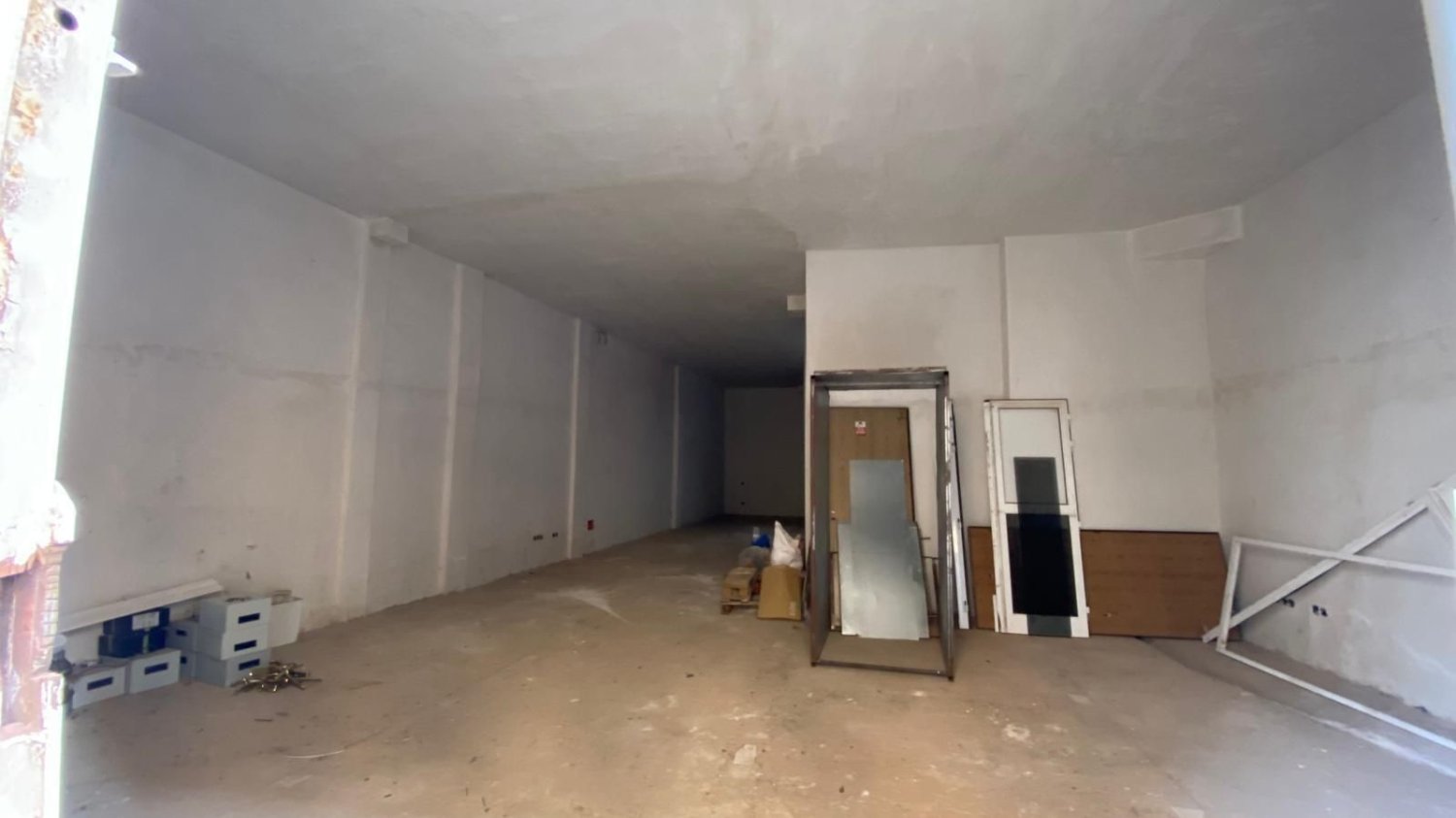  عقار تجاري في Santa Cruz de Tenerife, Spain 143متر مربع رقم 246905