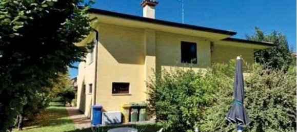 9 rooms House in Salgareda, Italy No. 206430 3