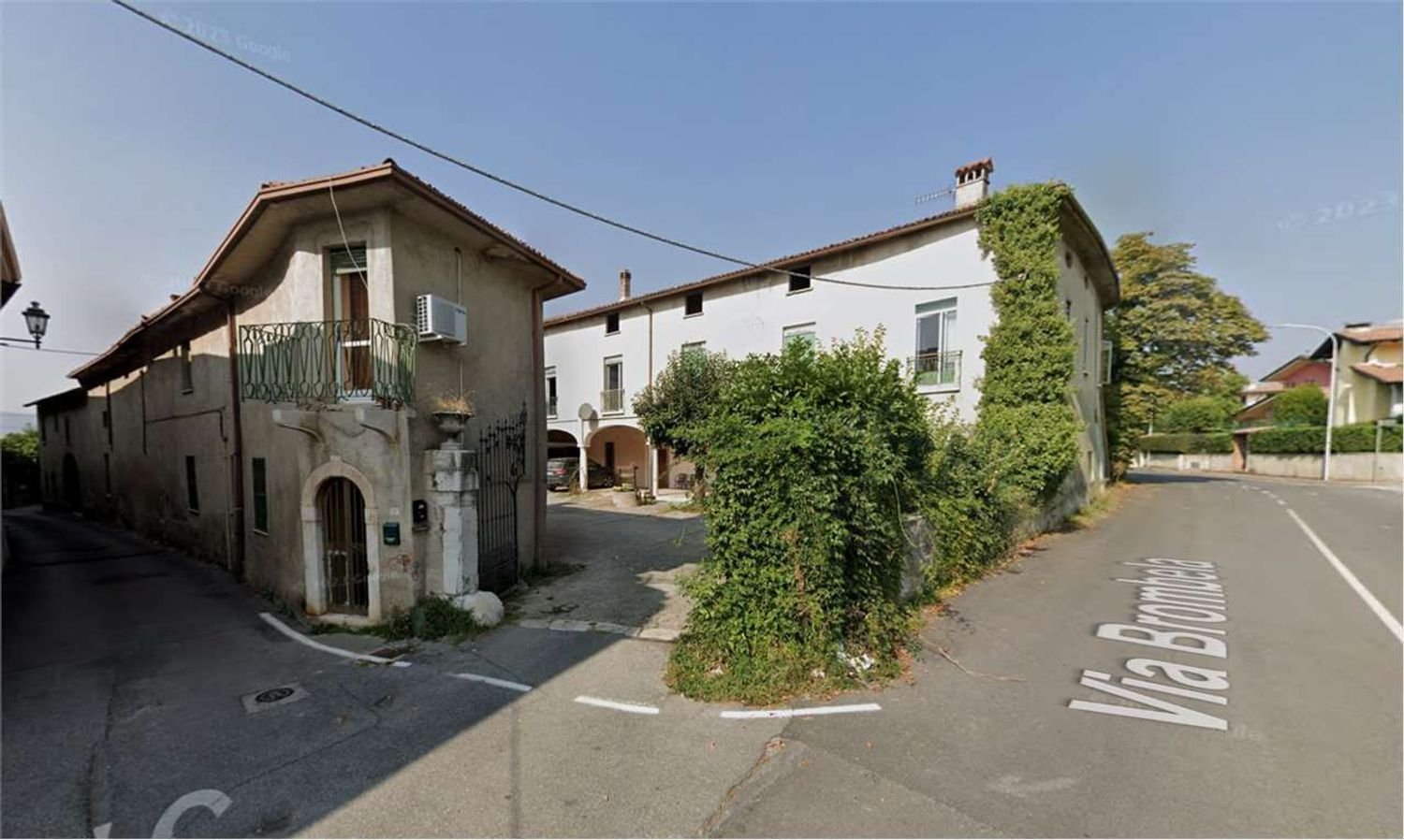 Gebäude in Bedizzole, Italy 965m², Nr. 311896