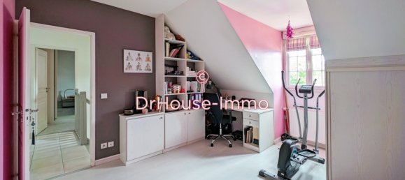 4 bedrooms Villa in Orgeval, France No. 177810 20