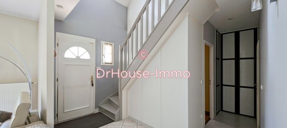 4 bedrooms Villa in Orgeval, France No. 177810 11