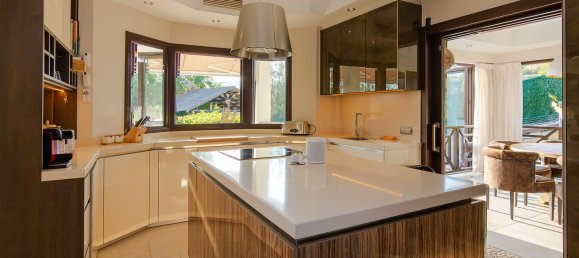 5 bedrooms House in Marbella, Spain No. 121207 16