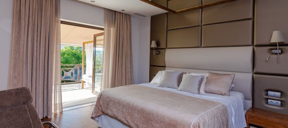 5 bedrooms House in Marbella, Spain No. 121207 19