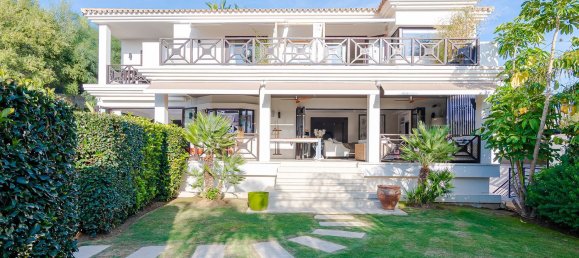 5 bedrooms House in Marbella, Spain No. 121207 4