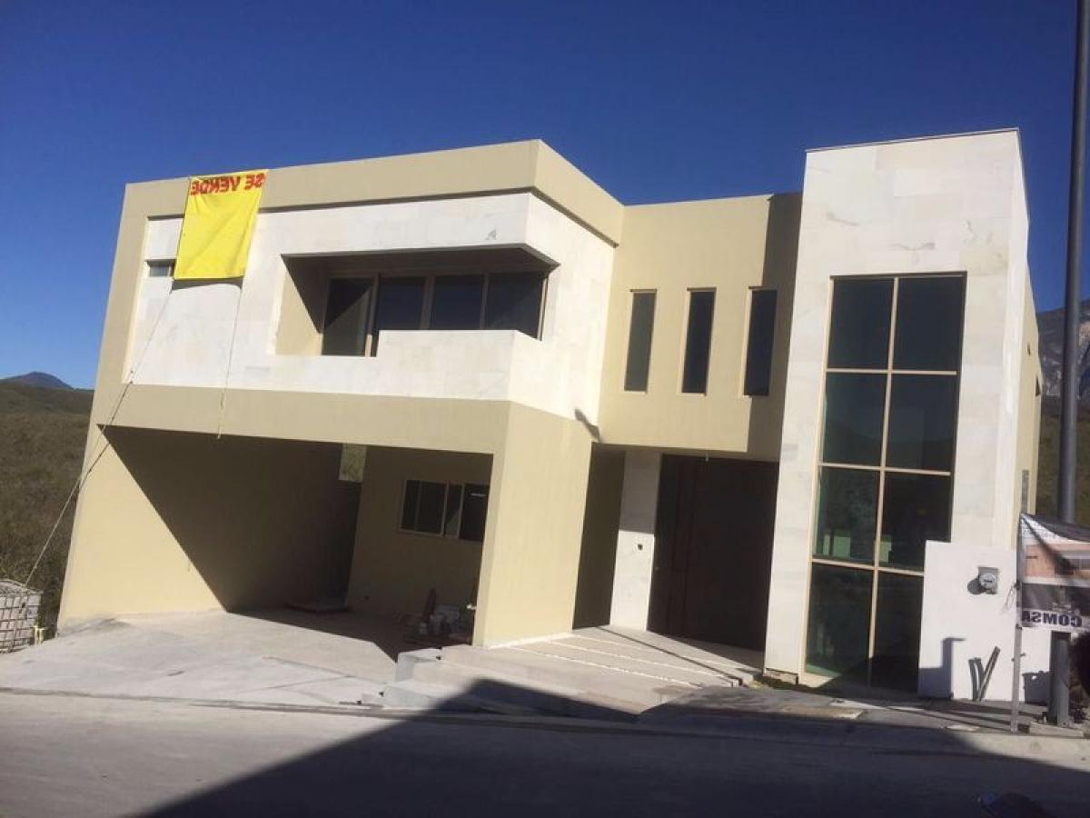 Casa de 3 dormitorios en Nuevo León, Mexico No. 183155