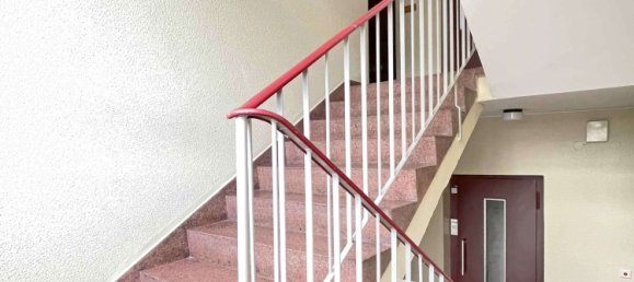 Estudio en Schoneberg, Germany No. 281814 14