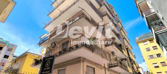 Квартира с 2 спальнями в Портичи, Италия № 357654 4