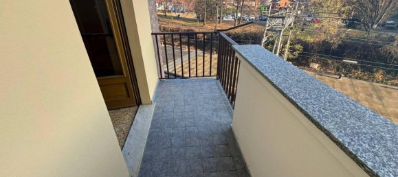 Квартира с 3 комнатами в Венария Реале, Италия № 33724 37