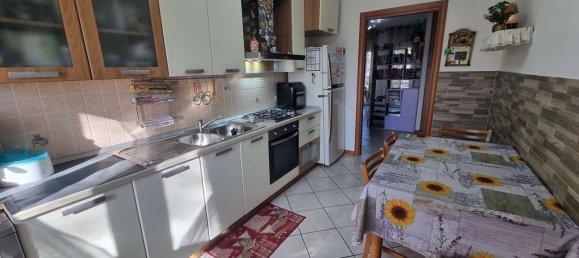 Квартира с 3 комнатами в Лимбьяте, Италия № 74097 10