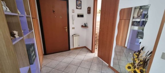 Квартира с 3 комнатами в Лимбьяте, Италия № 74097 5