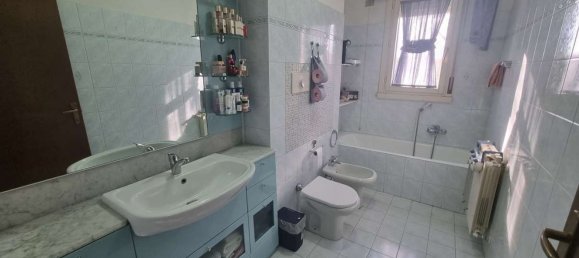 Квартира с 3 комнатами в Лимбьяте, Италия № 74097 17