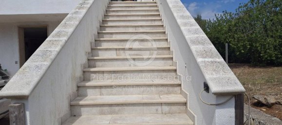 Вилла с 3 спальнями в Остуни, Италия № 348138 44