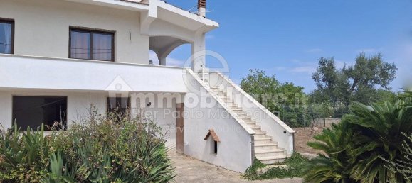 Вилла с 3 спальнями в Остуни, Италия № 348138 29