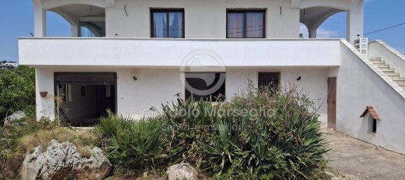 Вилла с 3 спальнями в Остуни, Италия № 348138 35